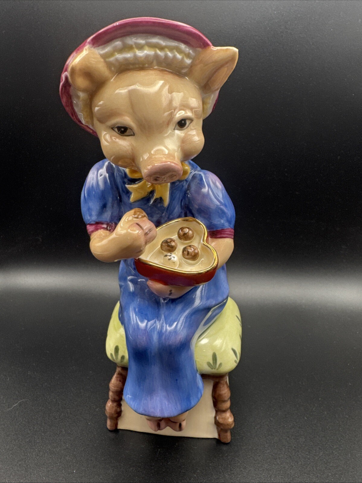 Royale Stratford Mrs Pig Figurine with Chocolates, Ltd Ed # 153 of 2500