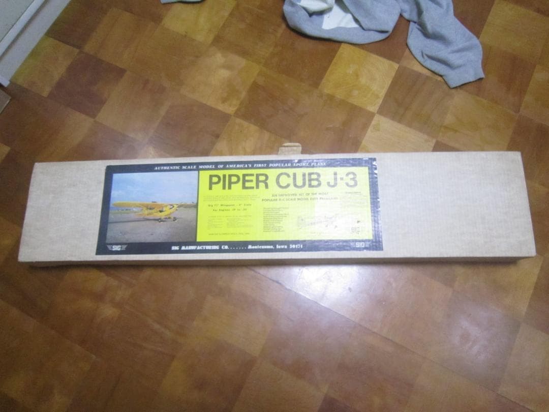 Complete Large Engine Balsa Airplane Piper Cub J3 Showa Retro SIG