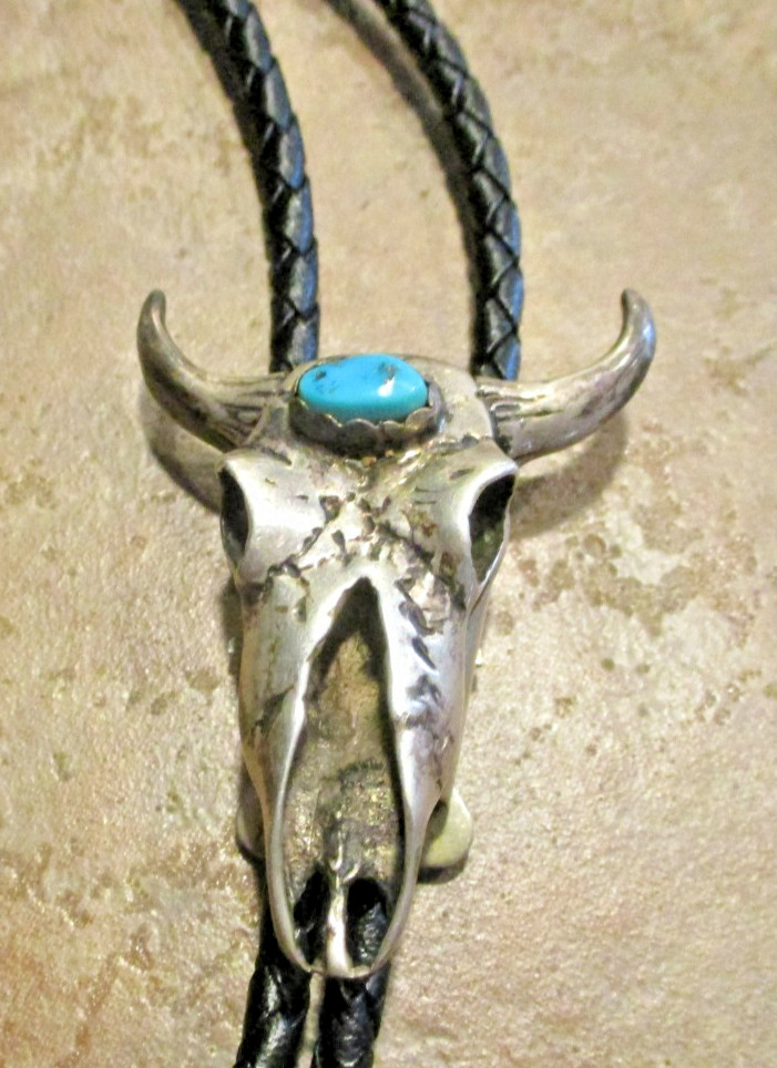 BOLD Vintage Navajo Sterling Silver Turquoise BULL / STEER/ LONGHORN Bolo Tie BOLD Vintage Navajo Sterling Silver Turquoise BULL / STEER/ LONGHORN Bolo Tie