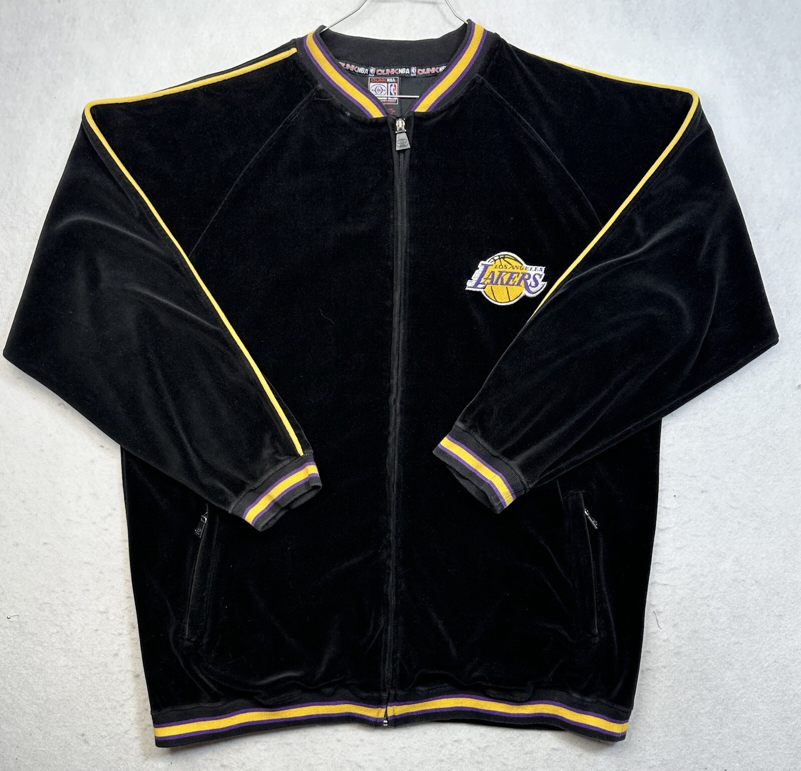 Unique Vintage Velvet Los Angeles Lakers Jacket Mens’s Size XL Black/yellow