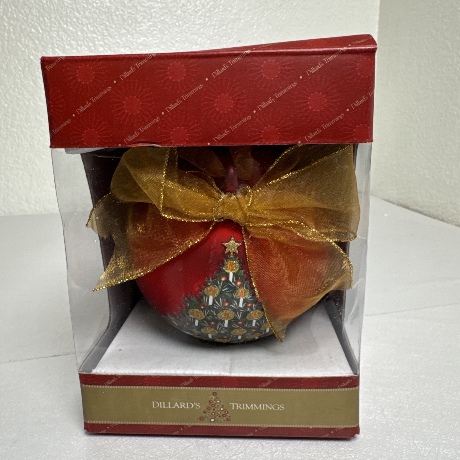 Dillard\'s Trimmings 2002 Annual Collectible Large 4\ Dillard\'s Trimmings 2002 Annual Collectible Large 4\