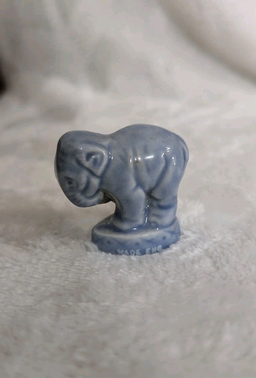 Wade Whimsies England  Red Rose Tea CIRCUS ELEPHANT Figurine