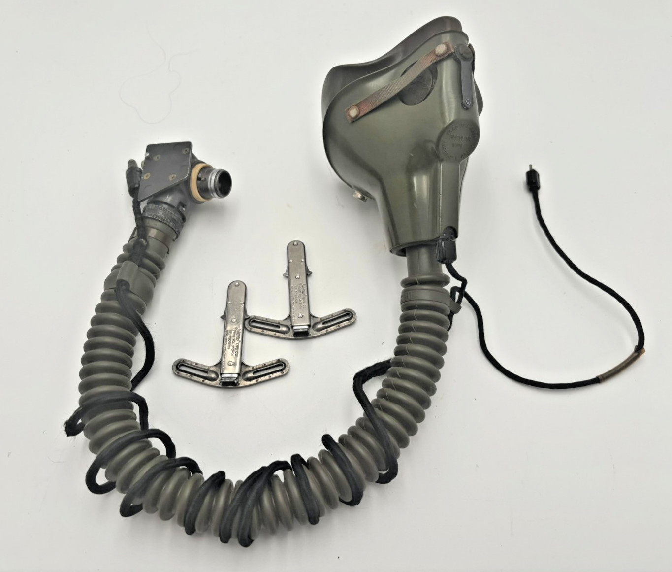 US Air Force MBU-5/P Oxygen Mask - Dated 1961