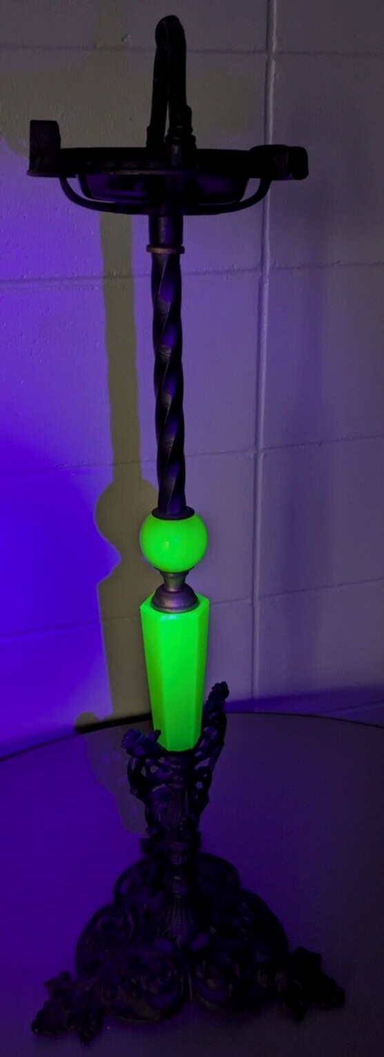 Vintage Art Deco Houze Houzex Glass ASHTRAY STAND GLOWS Jadeite Cast Iron Glow