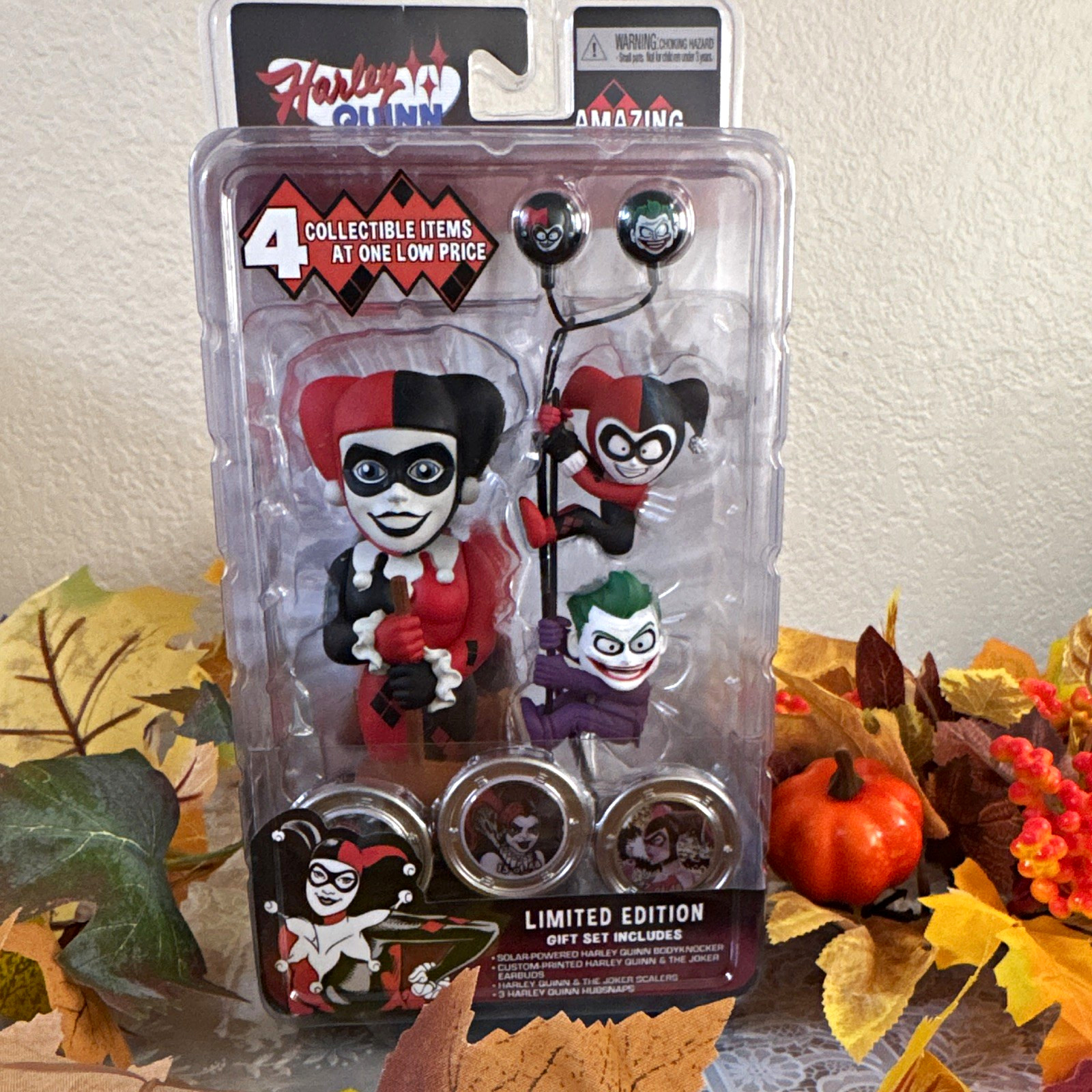 NECA Harley Quinn Limited Edition Body Knockers Figure Gift Set Multicolor