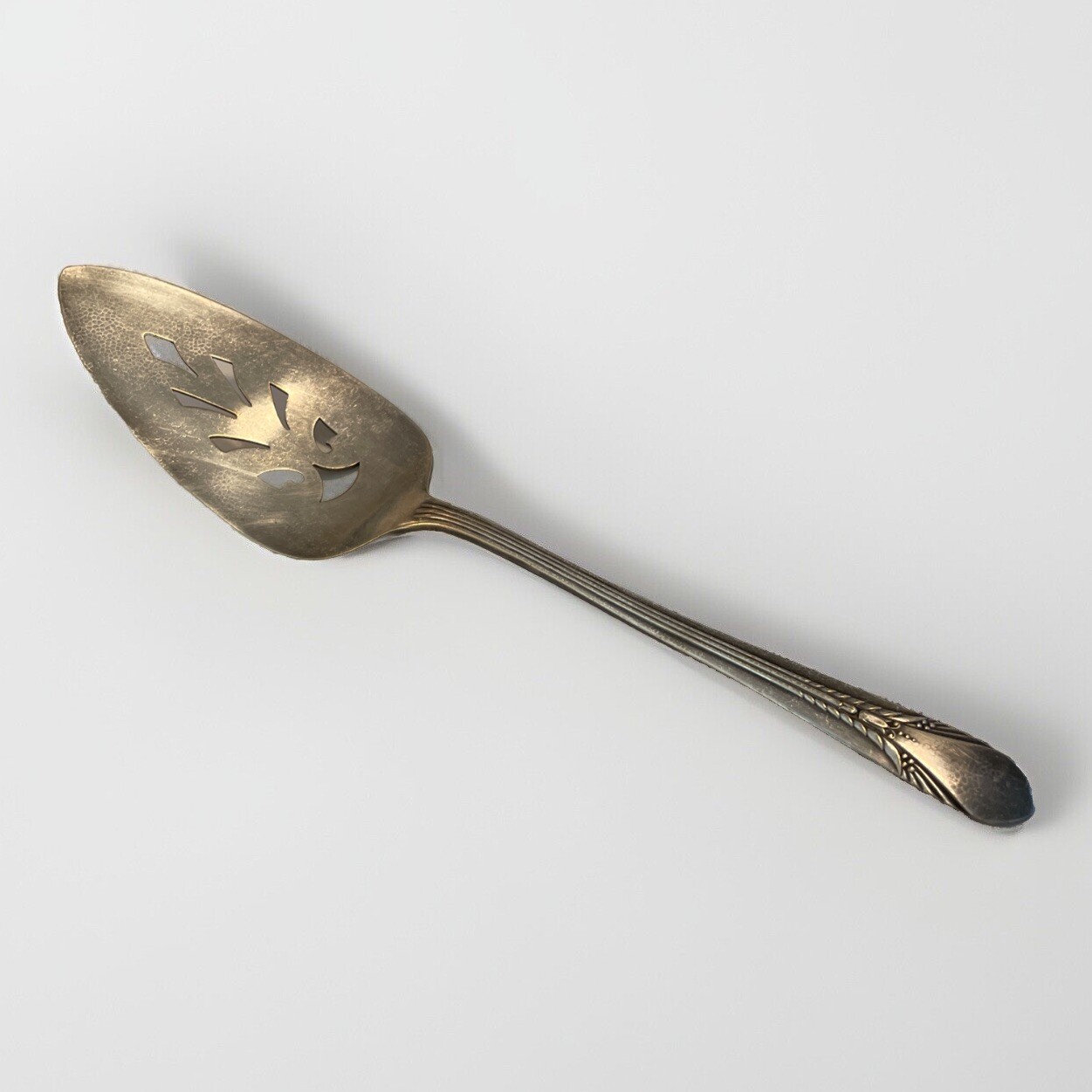 International Silver Wm Rogers MFG Silverplate INHERITANCE 1941 Pie Cake Server