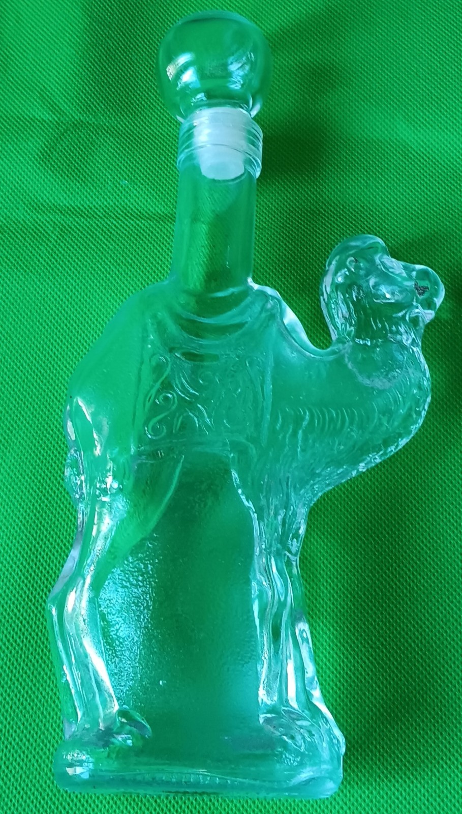 Vintage Camel Figural Glass Bottle Decanter - Made in Italy 8\