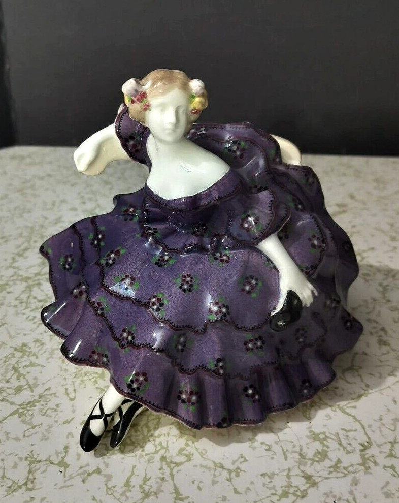 Antique Austrian Goldscheider Wien Porcelain Figurine, 6\