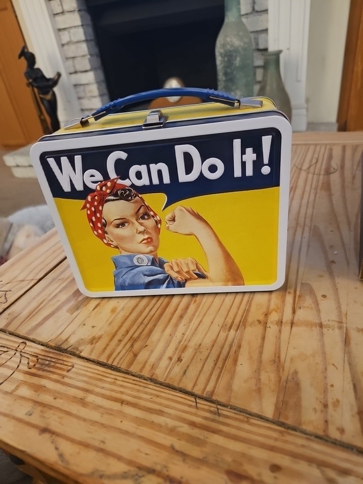 Rosie The Riveter Smithsonian We Can Do It Lunch box Metal 7.5x4.5