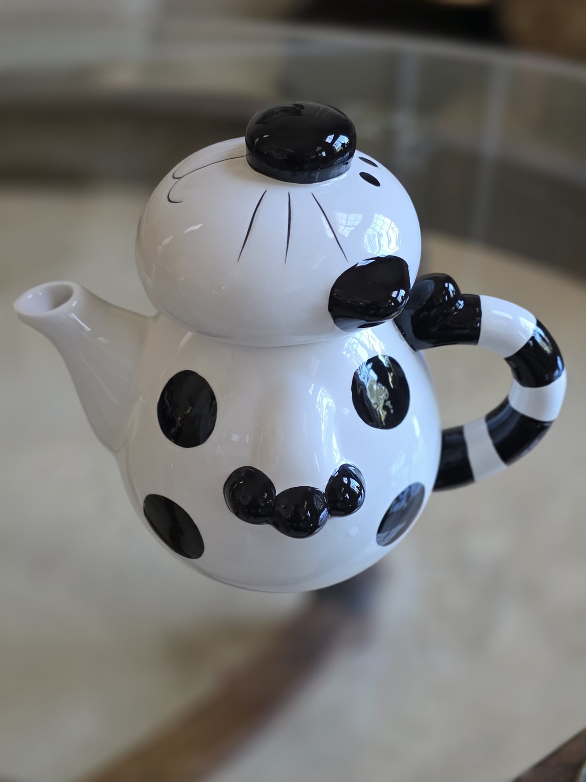 Vintage Black and White Cat Ceramic Teapot