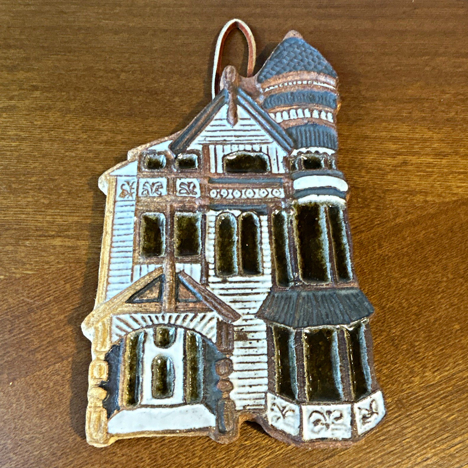 Victoria Littlejohn Ceramics Hanging Ceramic Victorian House Trivet w/Cork Back