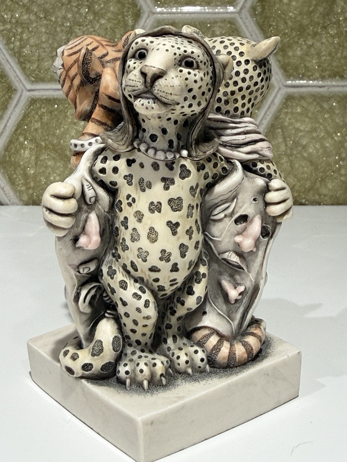 Harmony Kingdom Cat Walk Black Box signed by Peter Calvesbert