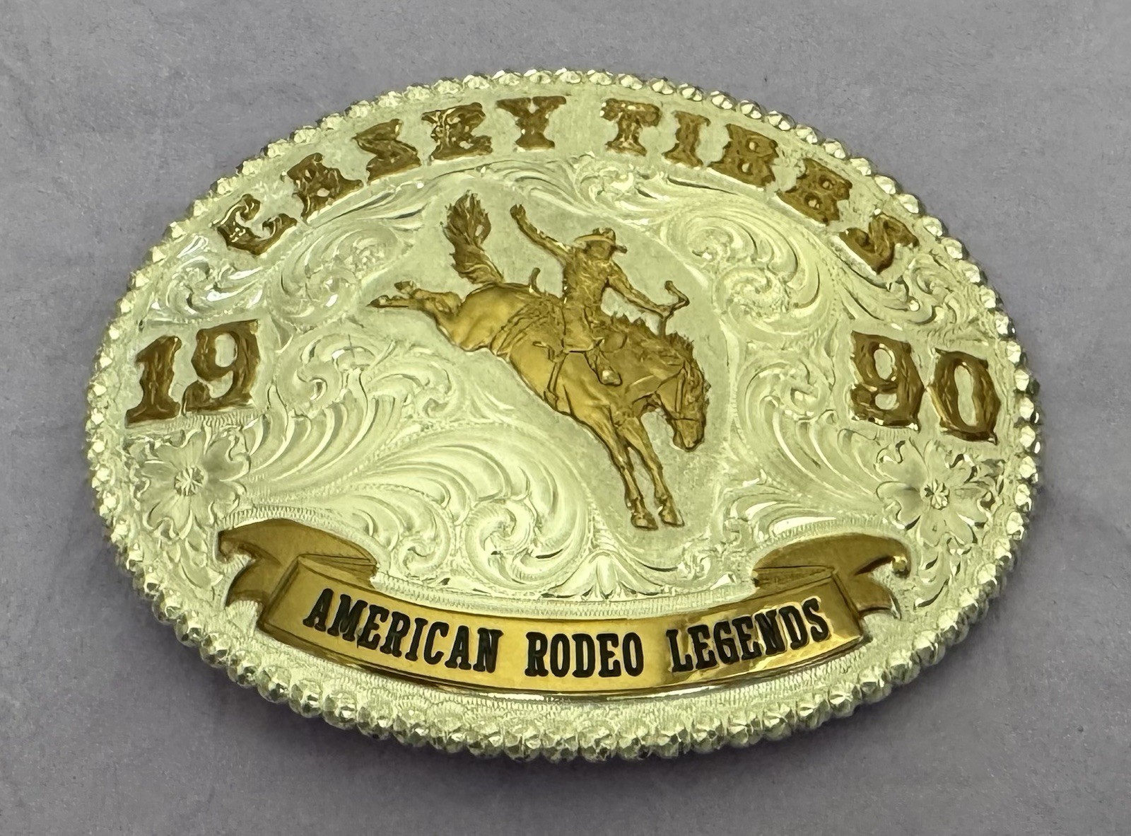VINTAGE NOS NIB GIST AMERICAN RODEO LEGENDS CASEY TIBBS TROPHY BELT BUCKLE # 176 VINTAGE NOS NIB GIST AMERICAN RODEO LEGENDS CASEY TIBBS TROPHY BELT BUCKLE # 176
