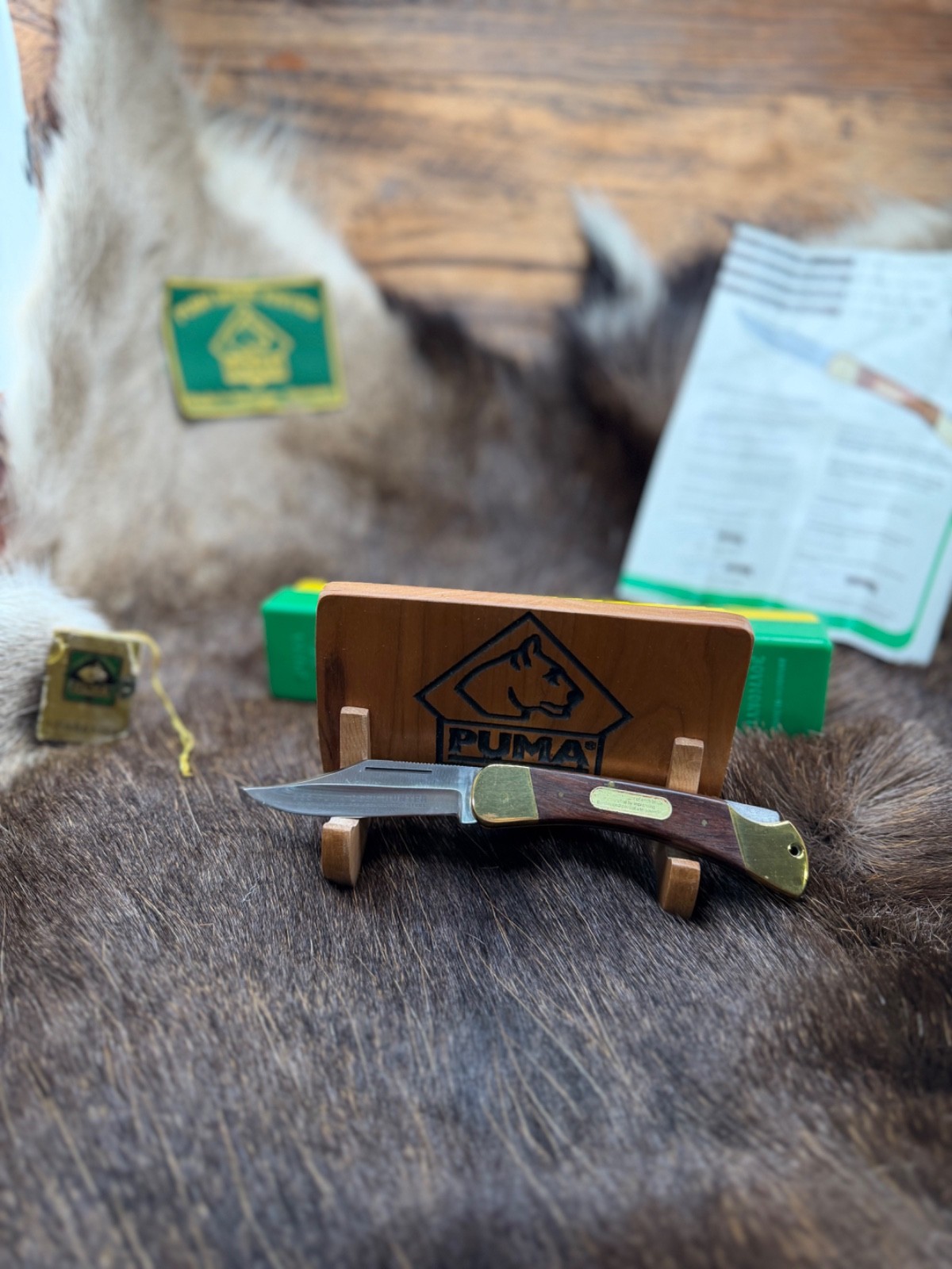 1975 Vintage 965 Puma Deer Hunter Knife & Jacaranda Handles Puma G /Y Box Mint