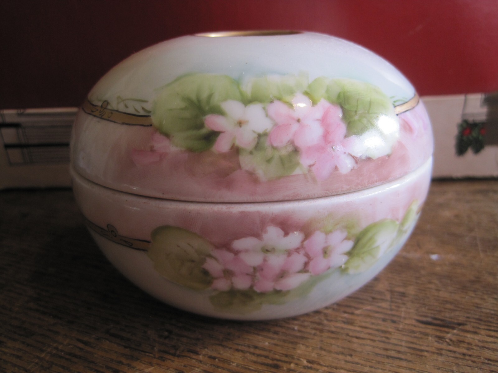 VTG FLORAL HANDPAINTED PORCELAIN HAIR RECEIVER VANITY JAR-1917? GERMANY