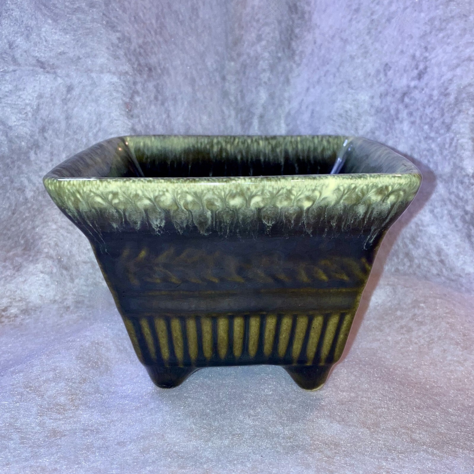 Hull Green Drip Glaze Footed Flower Cache Pot Planter USA A2  Cottage GrannyCore