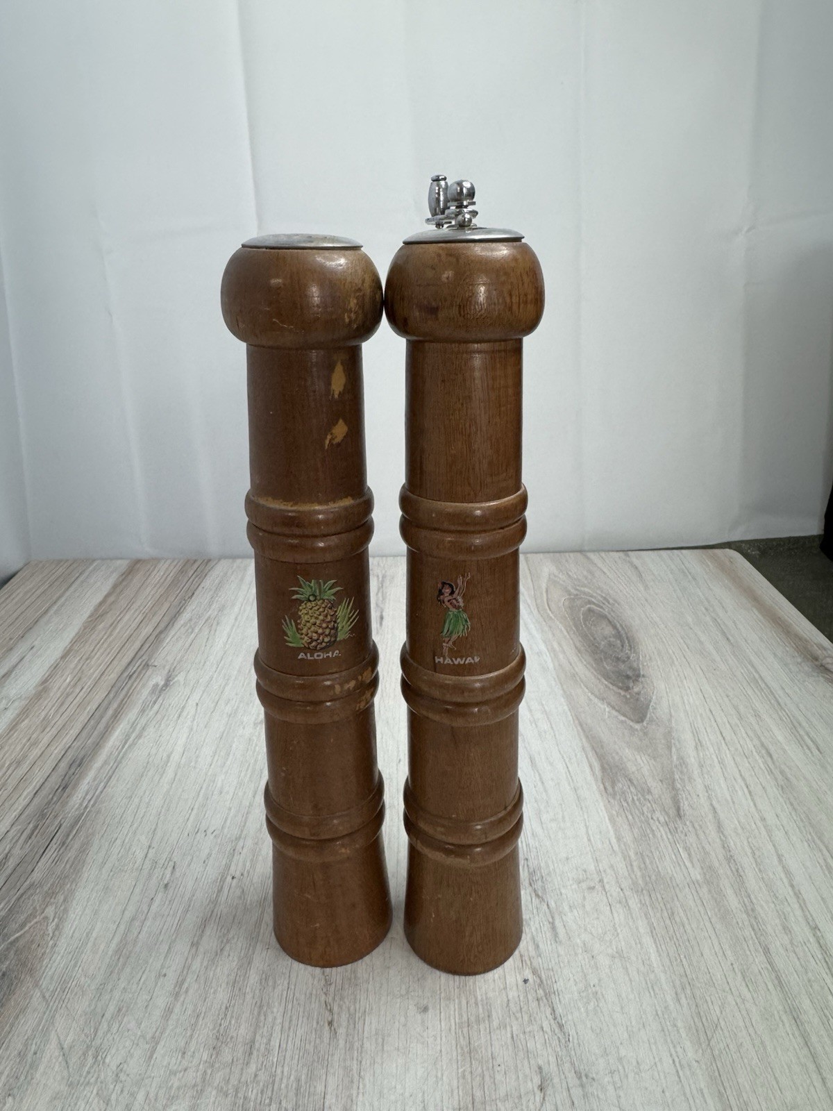Vintage Aloha Hawaii Wooden Salt Shaker And Pepper Mill Hula Girl Large