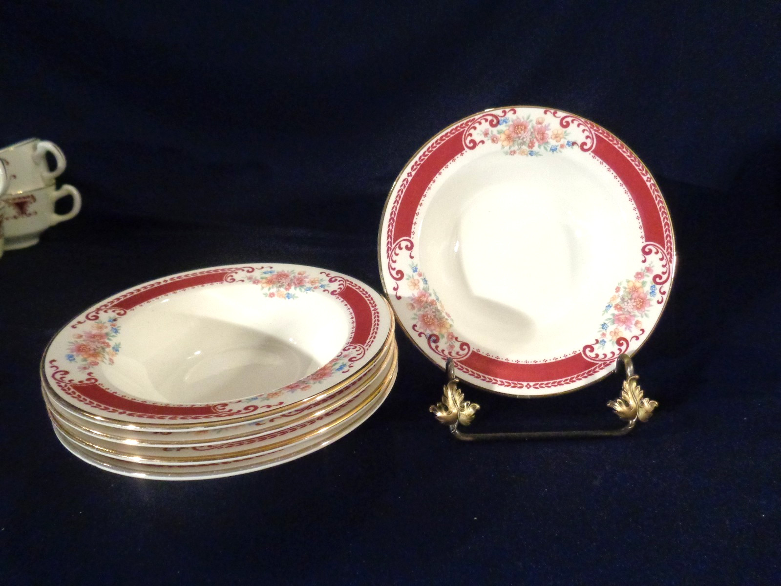 Homer Laughlin Brittany Majestic Set of 5 Dessert Bowls