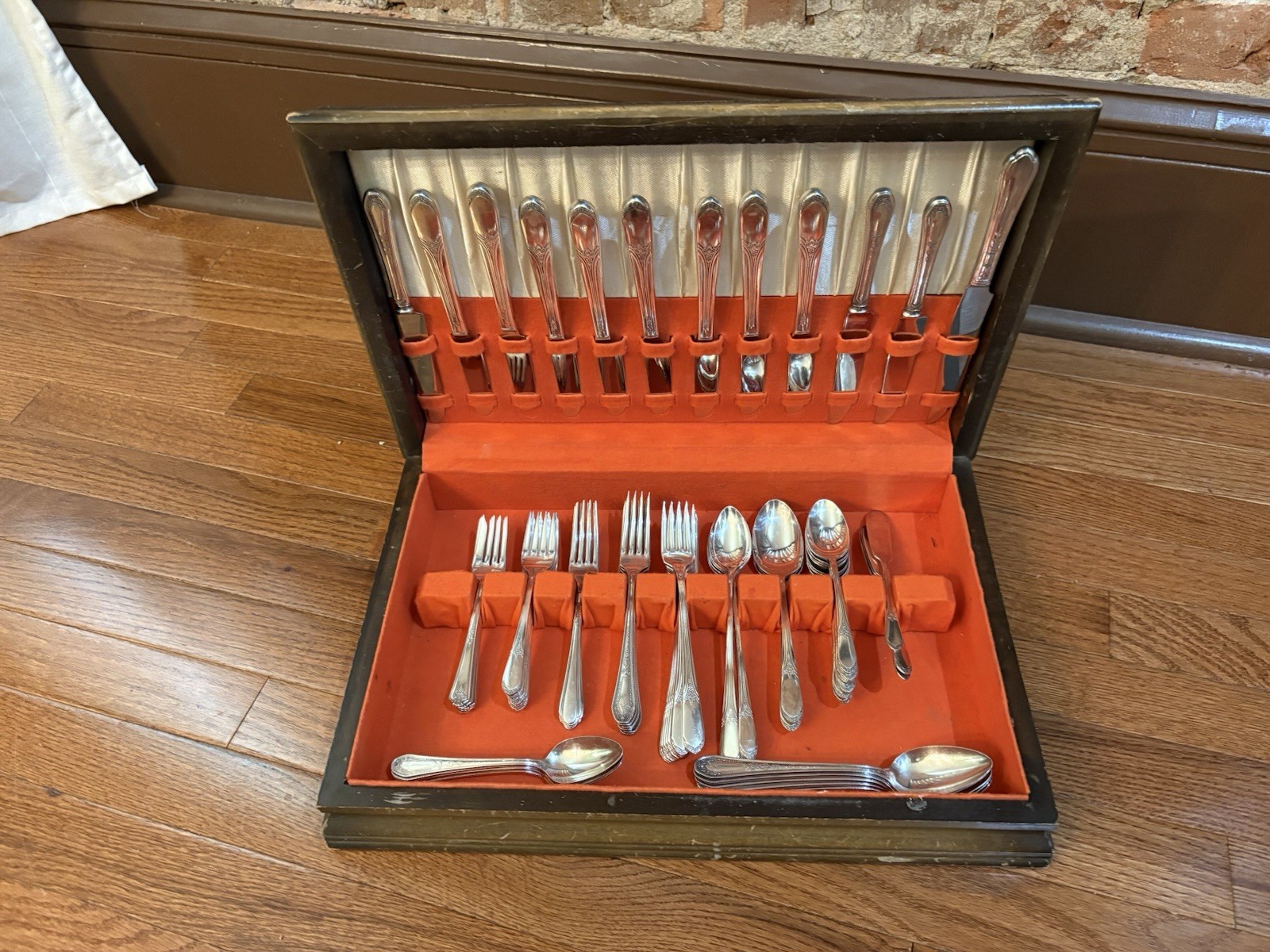 Vtg Mixed Silverplate Flatware Lot 93 Pieces Wm Rogers Community Plate + Chest