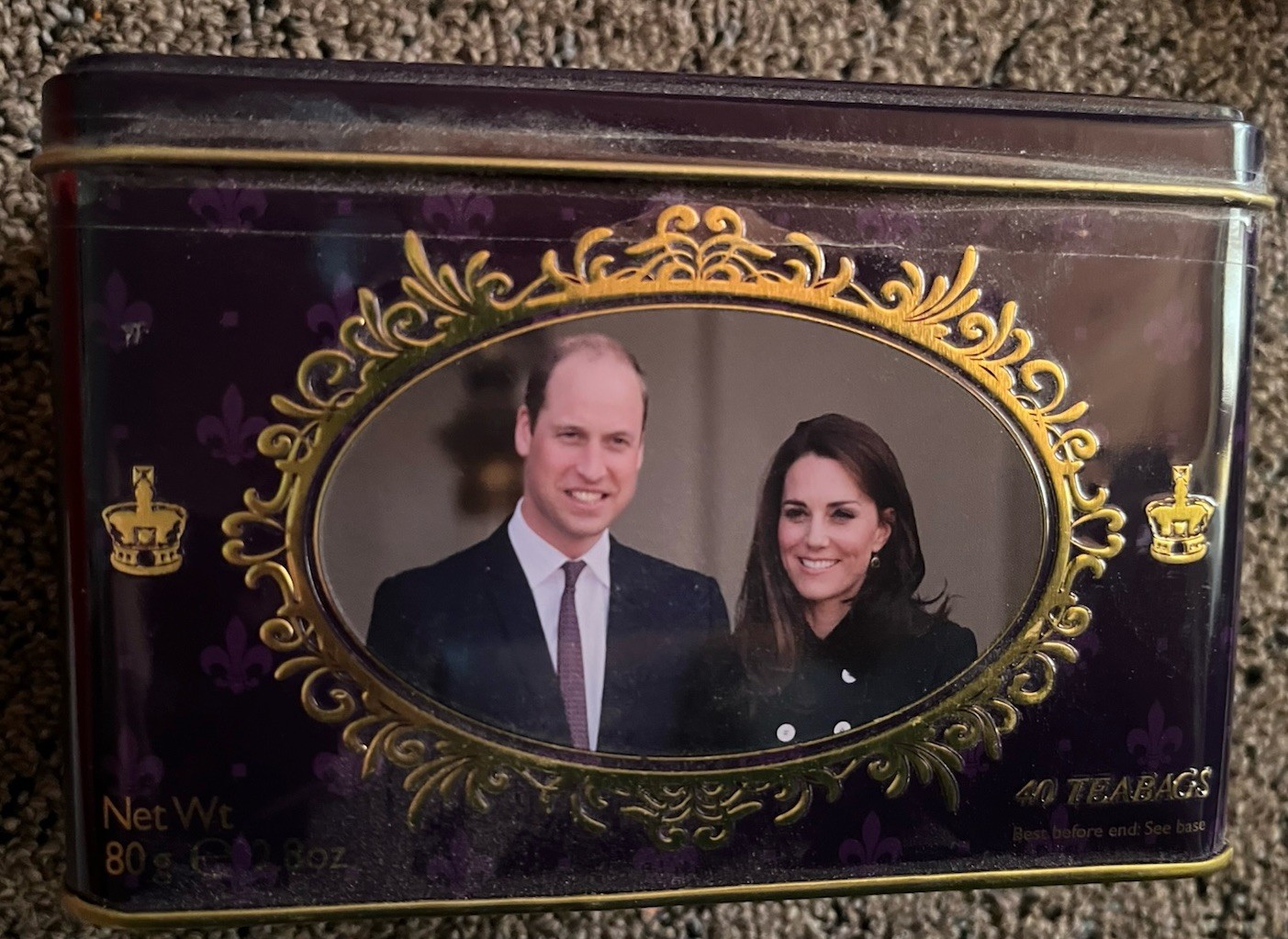 Duke and Duchess of Cambridge English Breakfast Tea (40 bags) in Collectible Tin