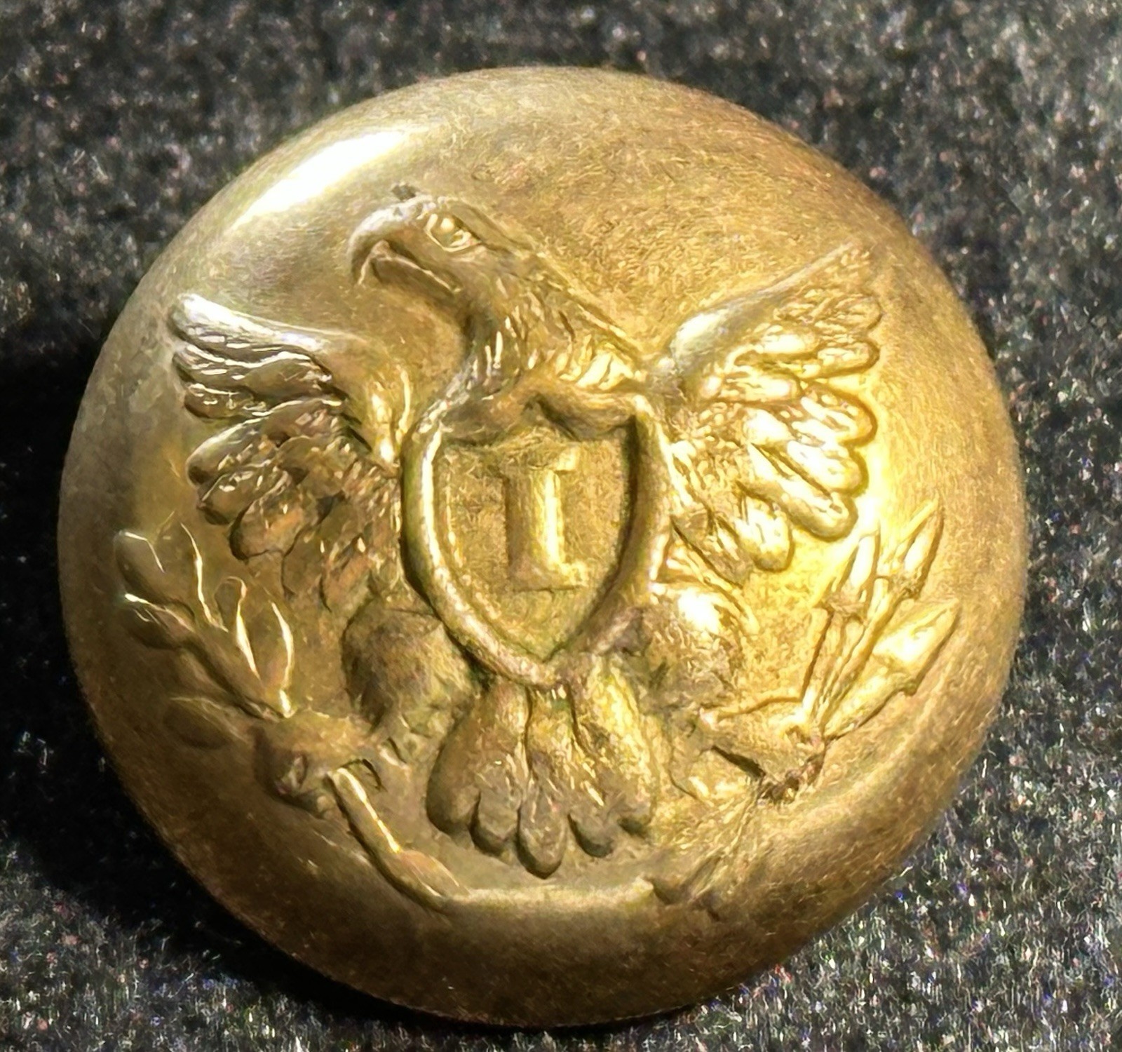 Indian Wars 1870’s Mc Lilley & Co Officer “I” Infantry Button.