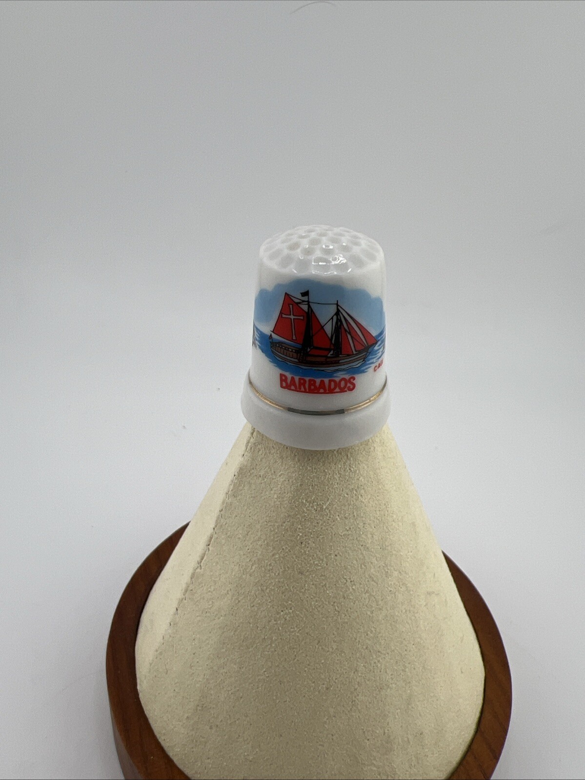 Vintage Barbados Porcelain Thimble New READ