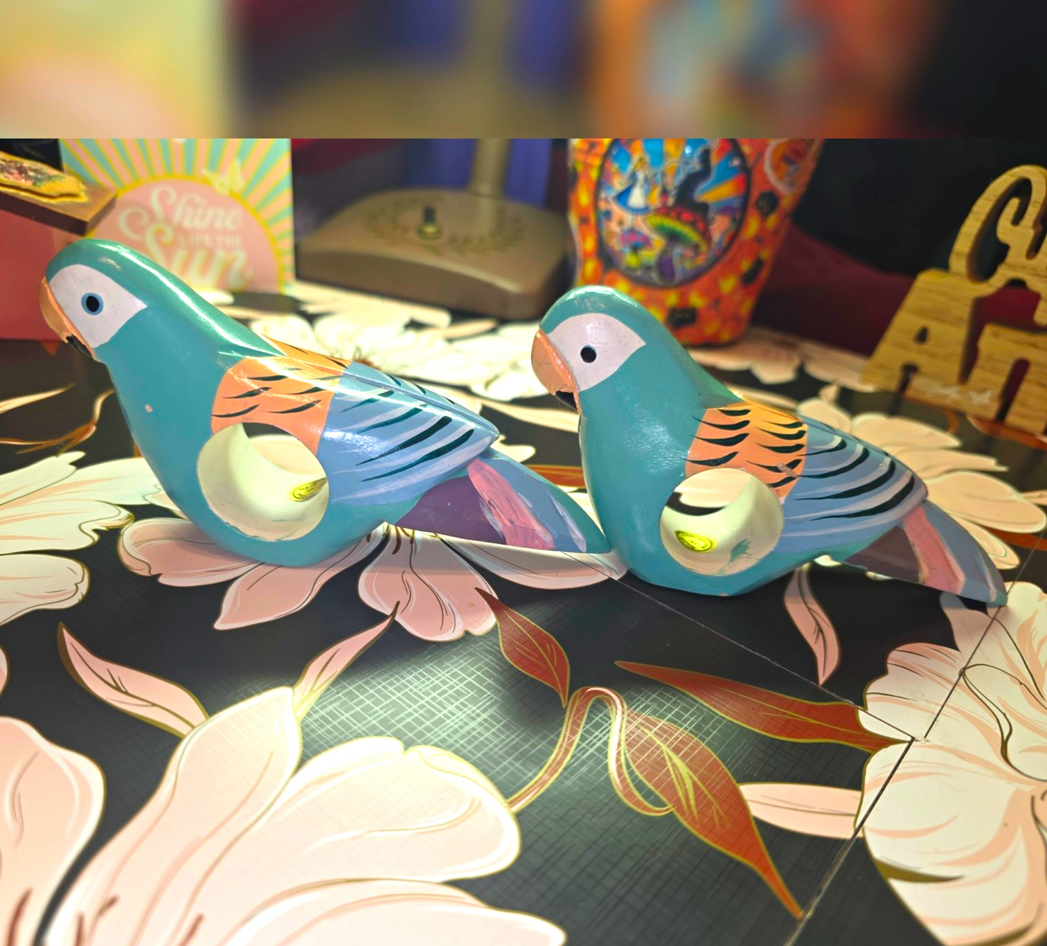 Vintage Set of 2 Carved Wooden Colorful Painted Parrot Bird Napkin Rings Vintage Set of 2 Carved Wooden Colorful Painted Parrot Bird Napkin Rings