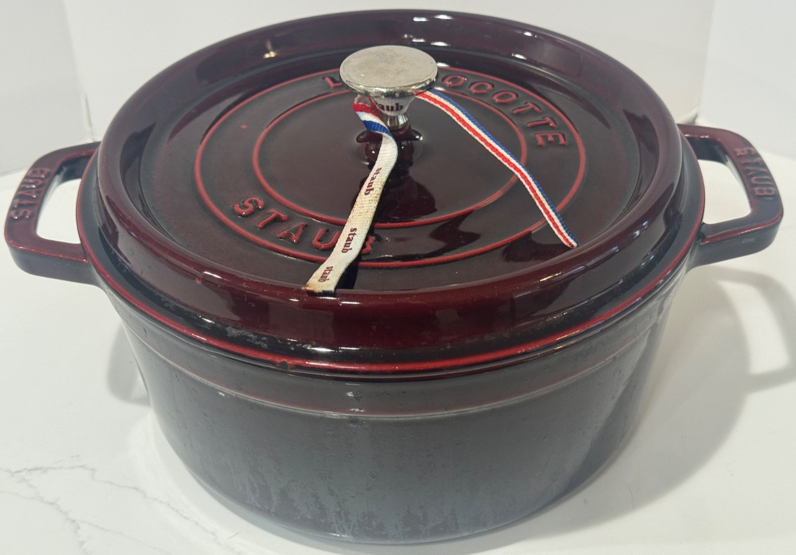 STAUB CAST IRON LA COCOTTEE GRENADINE PLUM DUTCH OVEN #24 9 3/8
