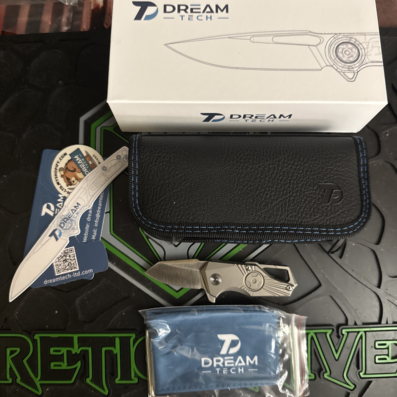Dream Tech D5313G Mini Carabiner Knife S35VN