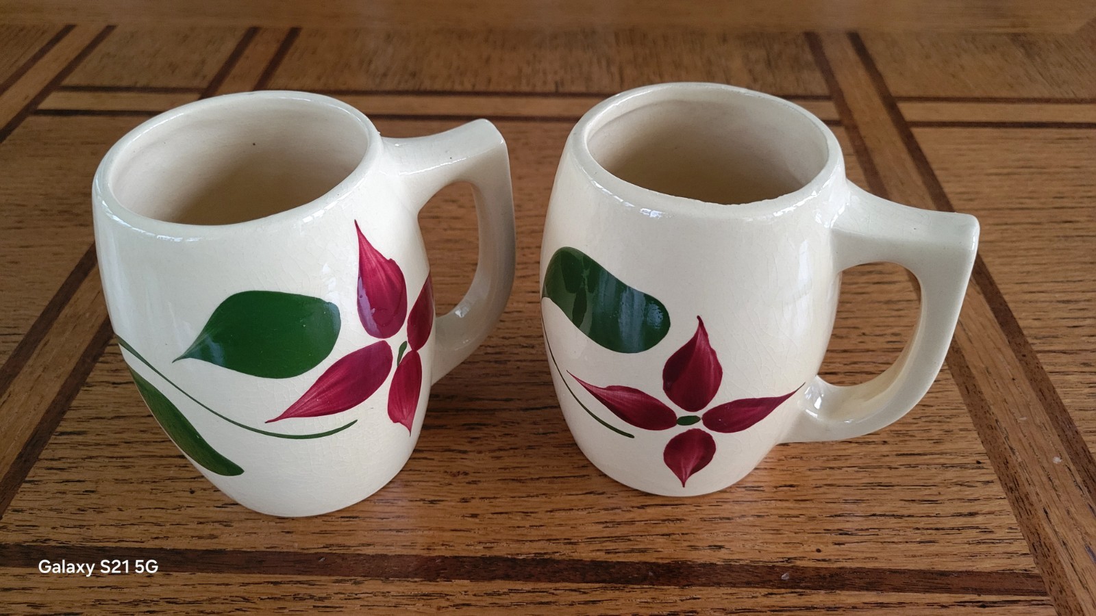 Watts Pottery 4 Petal Starflower #501 lot of 2 mugs