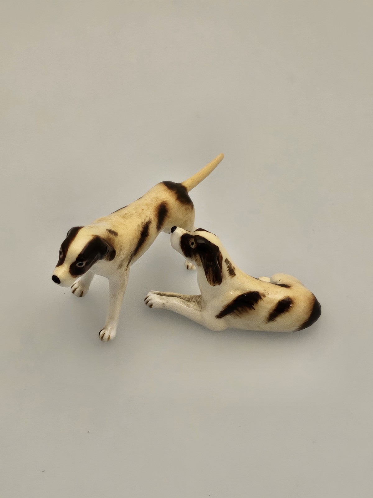 Bone China Dog Figurines Pair Set, English Pointer Hunting Dog, S Marking