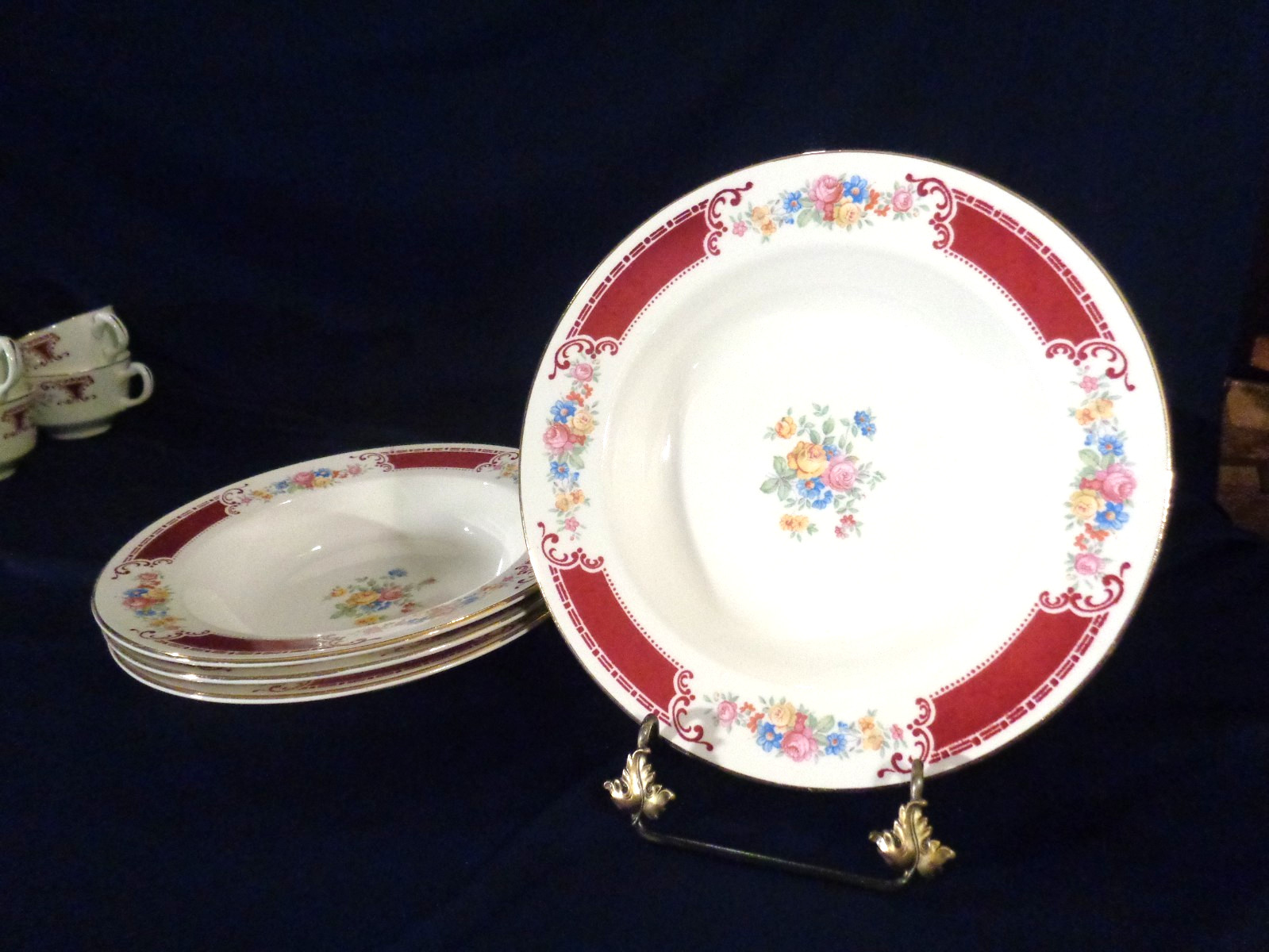 Homer Laughlin Majestic Set of 4 Rimmed Soup Bowls