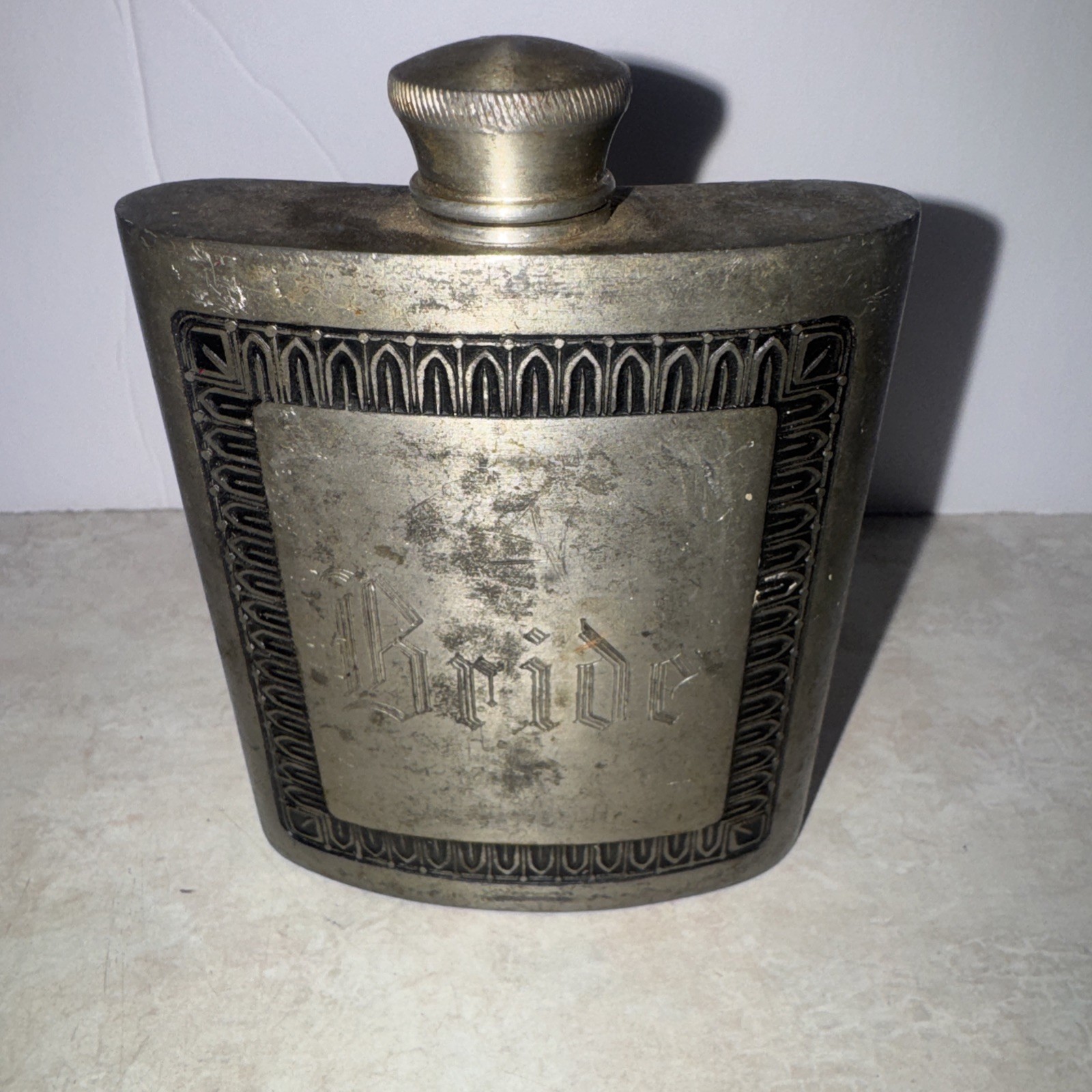 Vintage Selwin Pewter Flask. No Personalization / Engraving. A