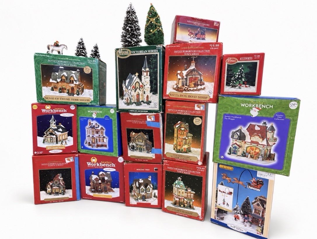 COMPLETE VINTAGE SANTA’S WORKBENCH CHRISTMAS VILLAGE