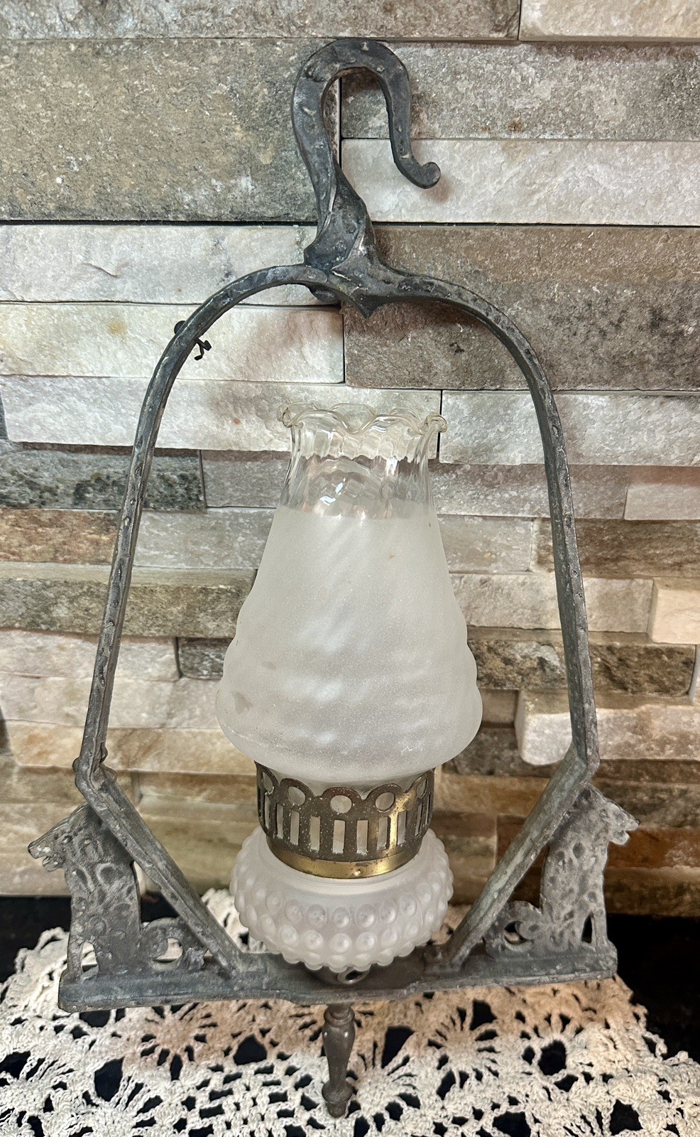 Vintage J.C. Virden Double Dog Hammered Iron Pendant Light, 1930s Vintage J.C. Virden Double Dog Hammered Iron Pendant Light, 1930s