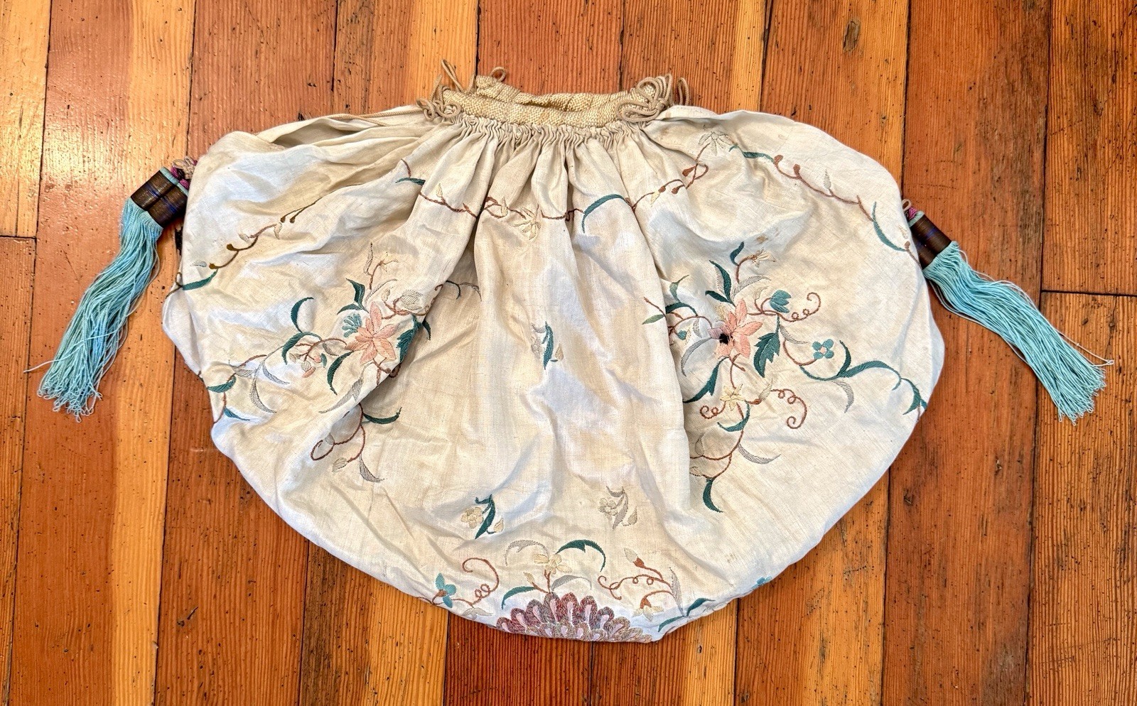 Vtg Antique CHINESE UNKNOWN Embroidery SILK Peacock FLOWERS Tassels Gathered BAG Vtg Antique CHINESE UNKNOWN Embroidery SILK Peacock FLOWERS Tassels Gathered BAG