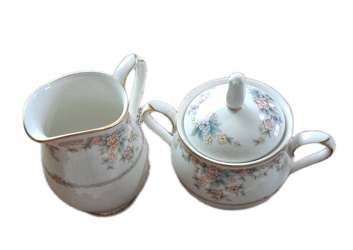 Noritake 7246 Gallery Ivory China Porcelain Sugar Bowl 3 1/4