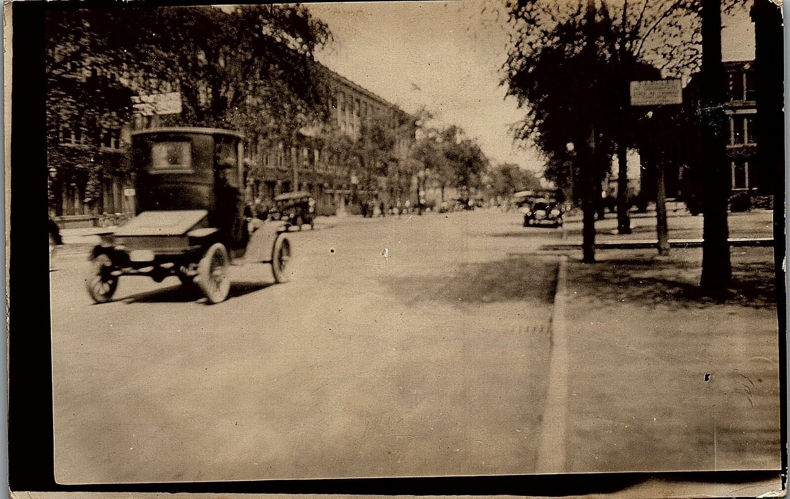 c1915 MAIN STREET VIEW PERIOD AUTOMOBILES AUTOS BUSINESSES RPPC POSTCARD 39-152 c1915 MAIN STREET VIEW PERIOD AUTOMOBILES AUTOS BUSINESSES RPPC POSTCARD 39-152