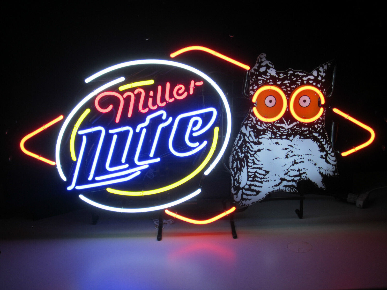 US Stock Hooters Owl Lite 24\
