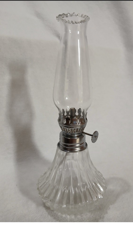 VTG Miniature Hurricane Oil Lamp Lamplight Farms Petite Diamond Cut Crystal Base VTG Miniature Hurricane Oil Lamp Lamplight Farms Petite Diamond Cut Crystal Base