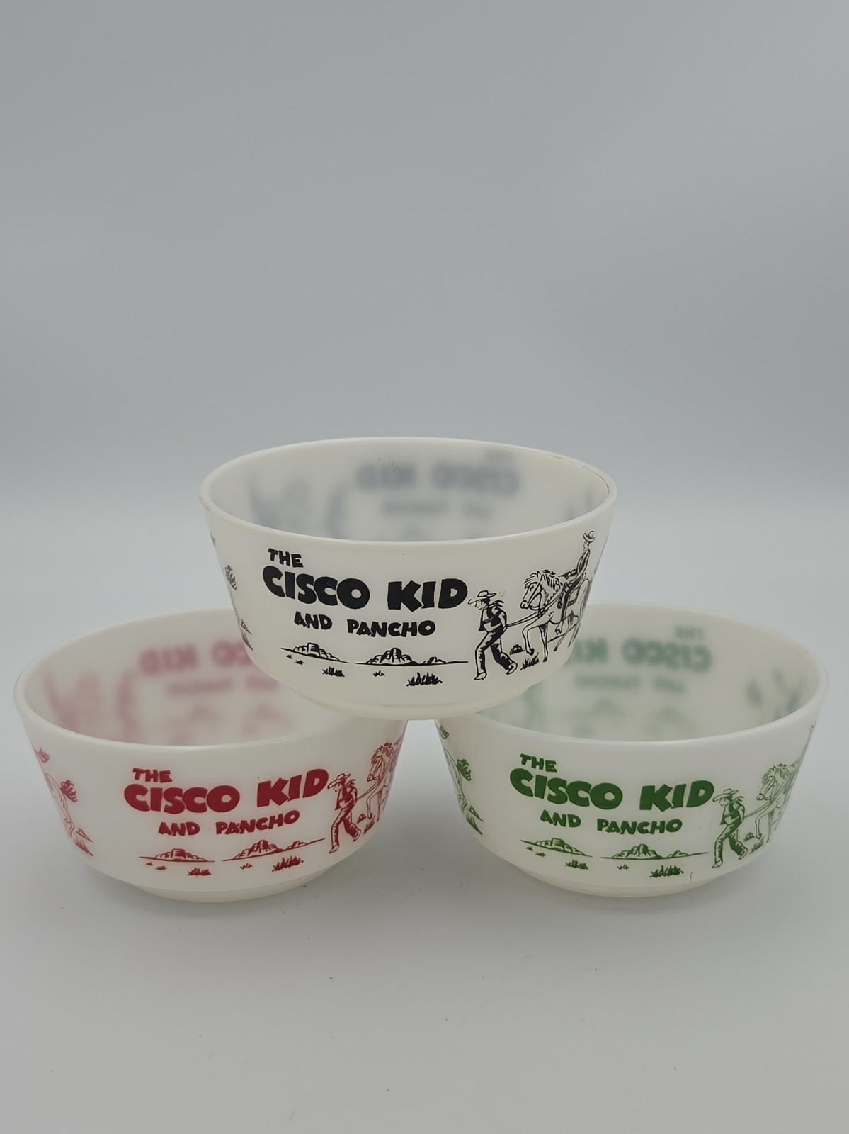 Vintage 1950s Hazel Atlas Milk Glass Cisco Kid & Pancho Cereal Bowls - Set Of 3 Vintage 1950s Hazel Atlas Milk Glass Cisco Kid & Pancho Cereal Bowls - Set Of 3