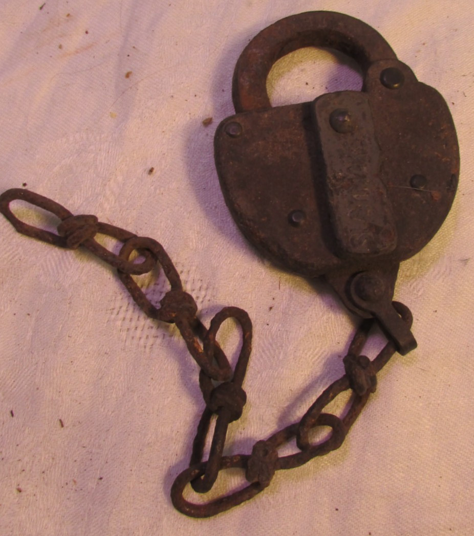 VINTAGE  SLAYMAKER RUSTED  HARDENED LOCK MARKED W/CHAIN