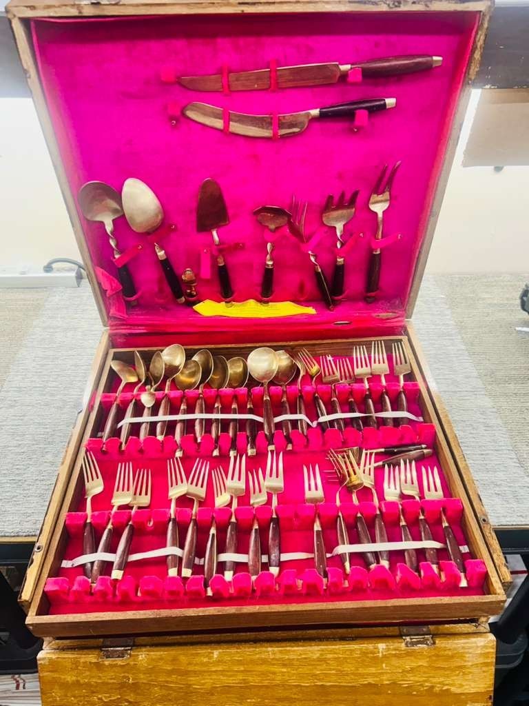 Vintage Tommy's Gems Thai Bronzeware Flatware Set Wood Case - 834734