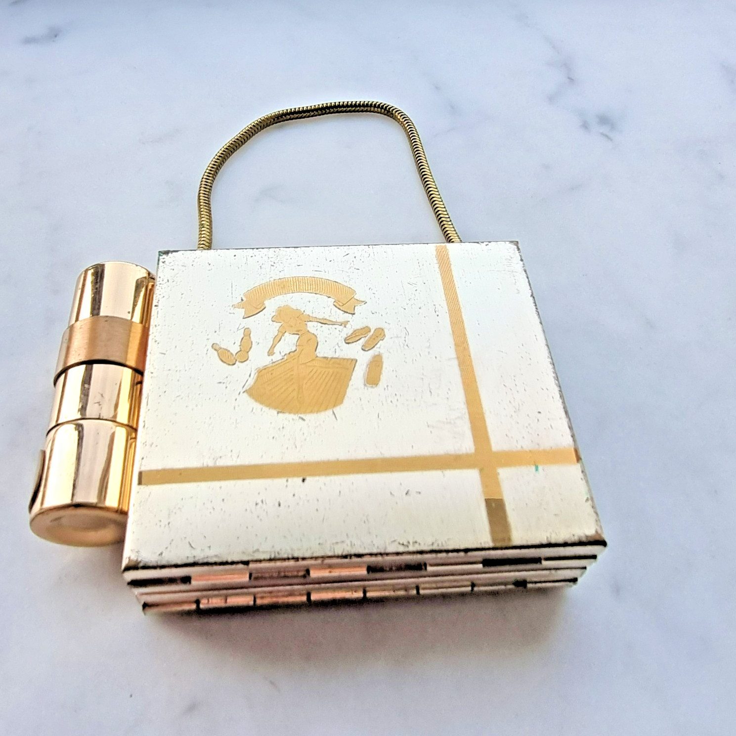 COLLECTIBLE 1940\'S SOUVENIR WOMEN\'S BOWLER MINI MAKEUP VANITY CASE MINAUDIERE