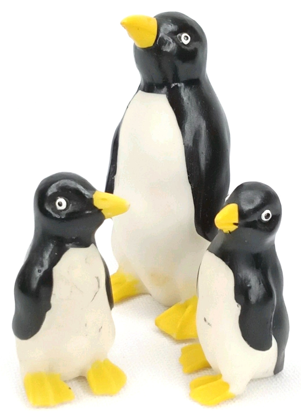Vintage 1990s Mama & Babies Penguin Figurine Set Of 3
