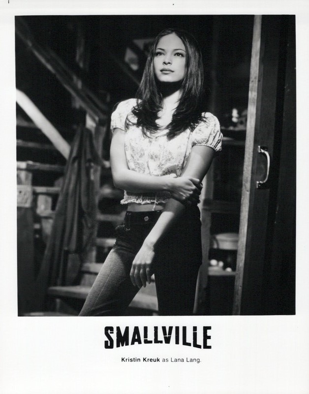 Smallville 2001 Kristin Kreuk as Lana Lang Vintage 8x10 Inch Photo Smallville 2001 Kristin Kreuk as Lana Lang Vintage 8x10 Inch Photo