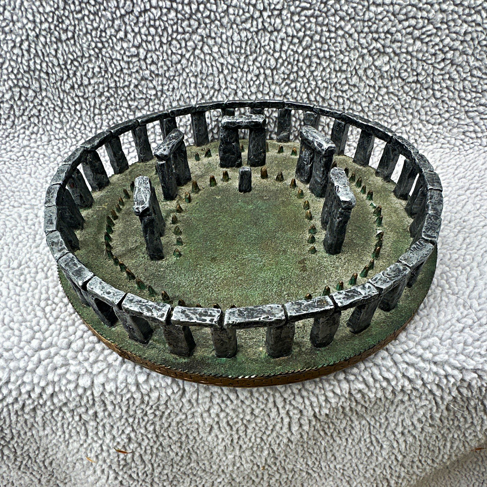 Stonehenge Metal Sculpture Circular 3D Effect Patina Finish Green/Gray