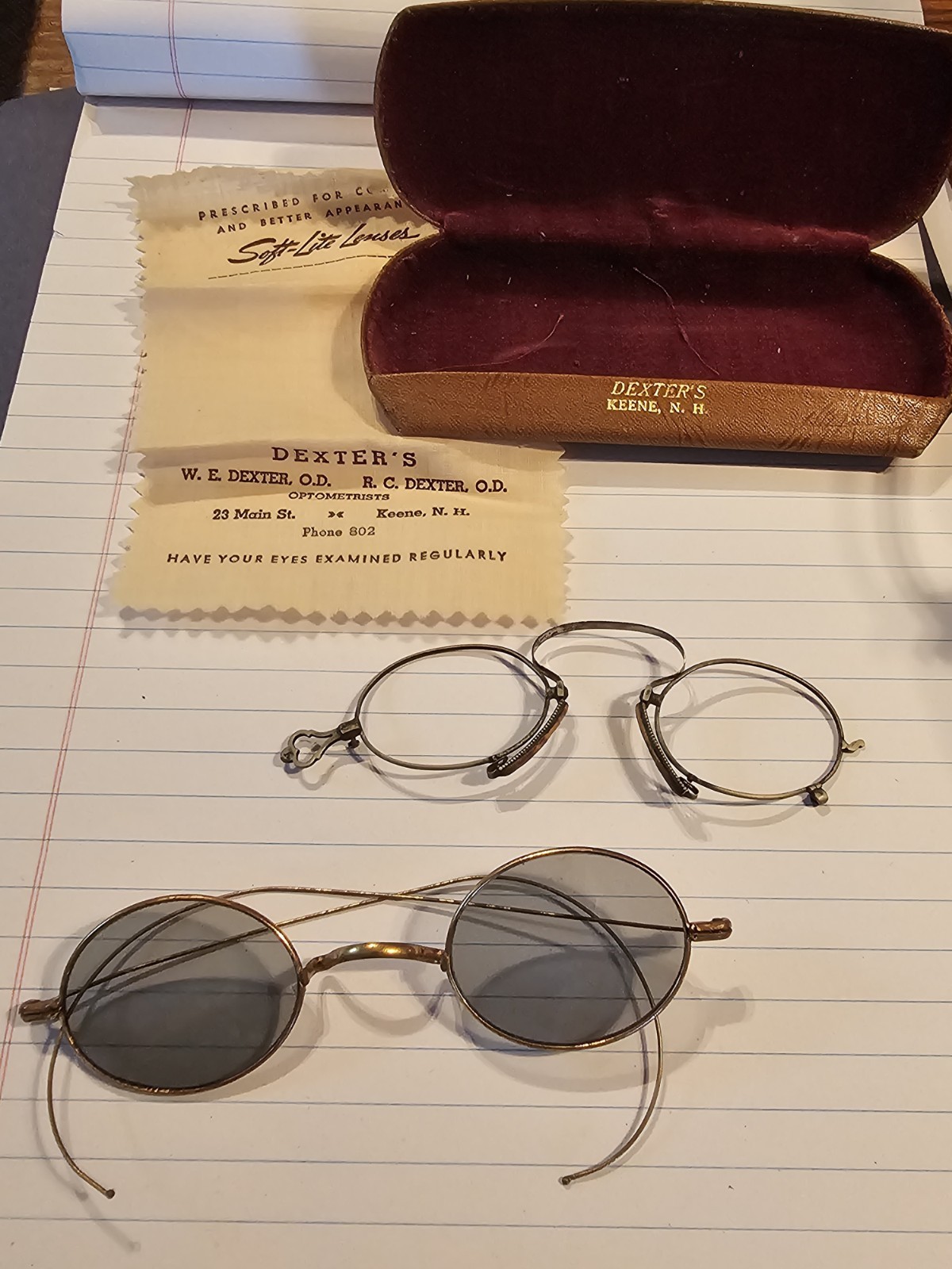 Antque Pince Nez Wire Rim Eyeglasses Lot Tinted Case Dexter Optometrist Keene NH