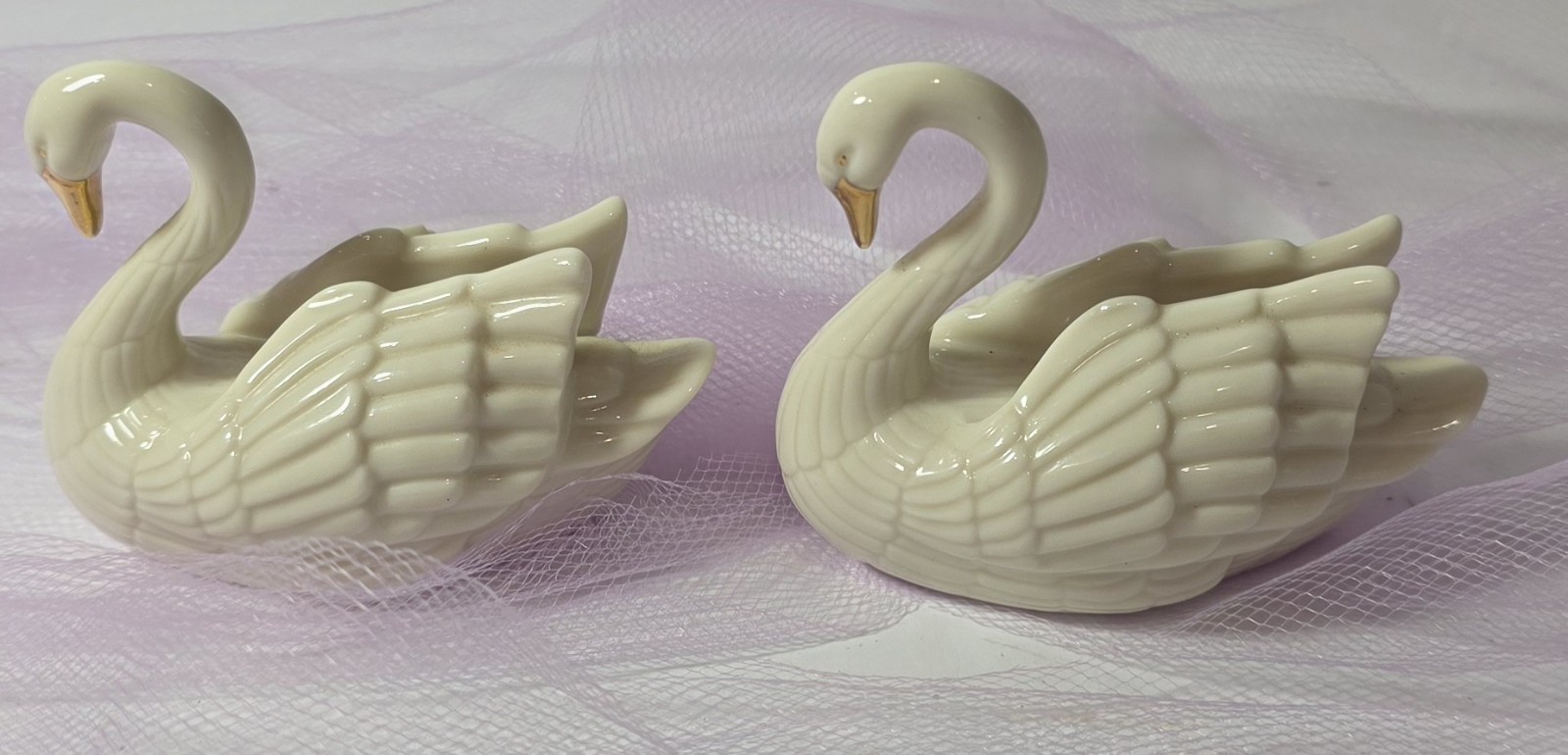 Lenox Set of 2  Ivory Porcelain Swan Place card Holders-Gold Beaks Wedding Decor