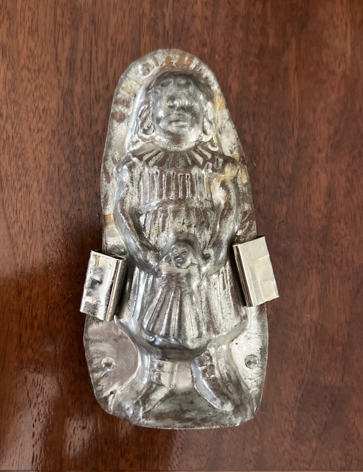 ANTIQUE  1915 EUROPEAN GIRL with DOLL TIN CHOCOLATE MOLD 6